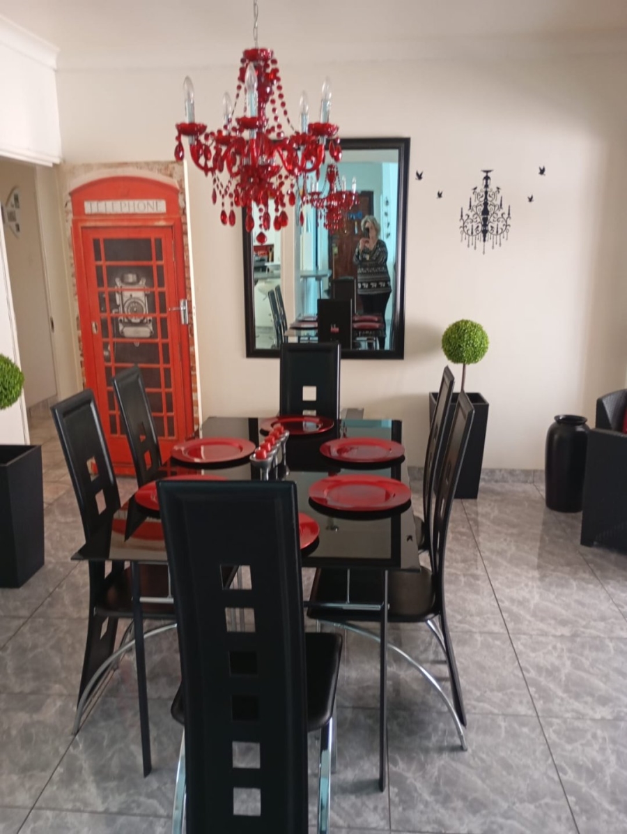 3 Bedroom Property for Sale in Selcourt Gauteng