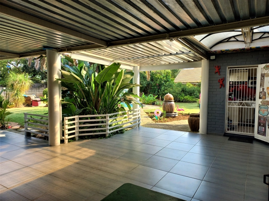3 Bedroom Property for Sale in Selcourt Gauteng