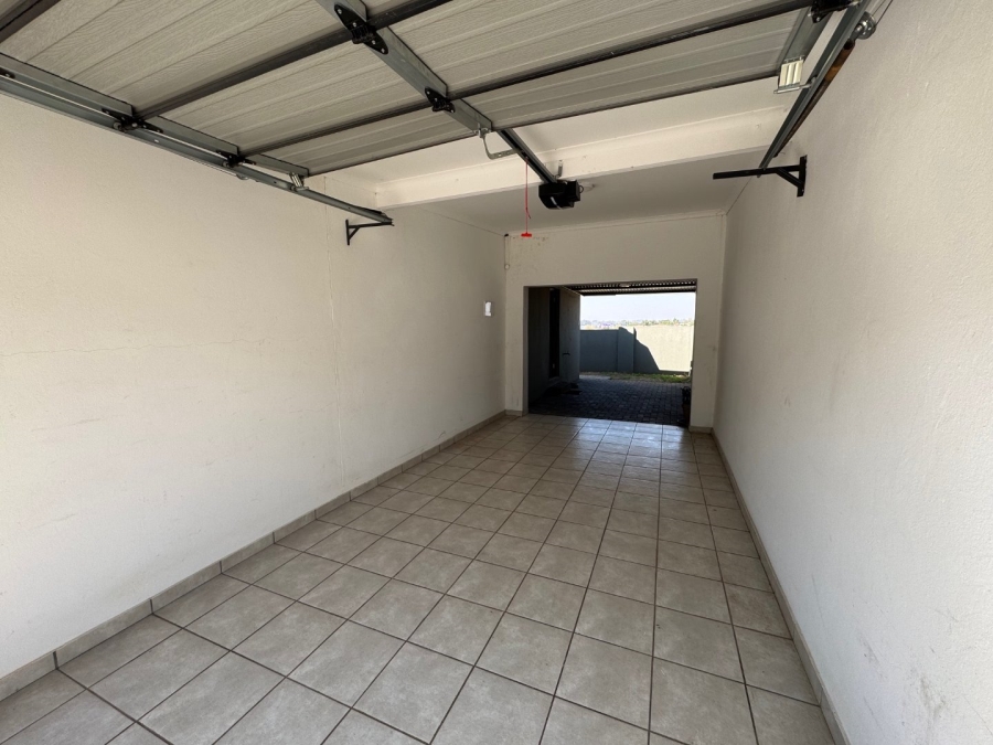 2 Bedroom Property for Sale in Glen Erasmia Gauteng