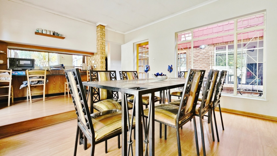 4 Bedroom Property for Sale in Three Rivers Proper Gauteng