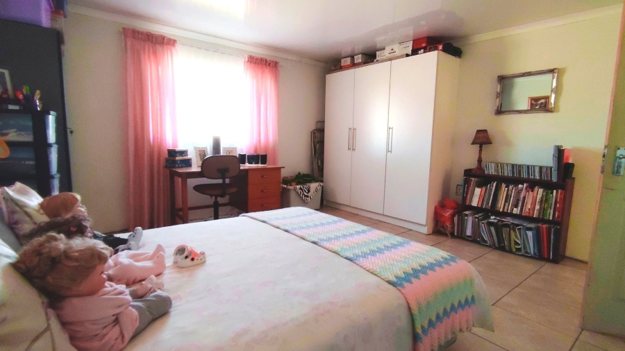  Bedroom Property for Sale in Nelsonia Gauteng