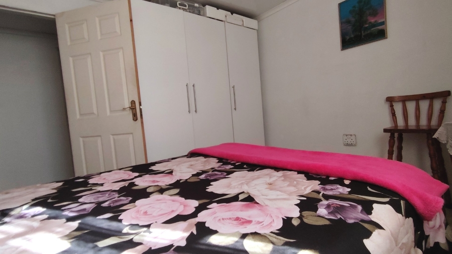  Bedroom Property for Sale in Nelsonia Gauteng