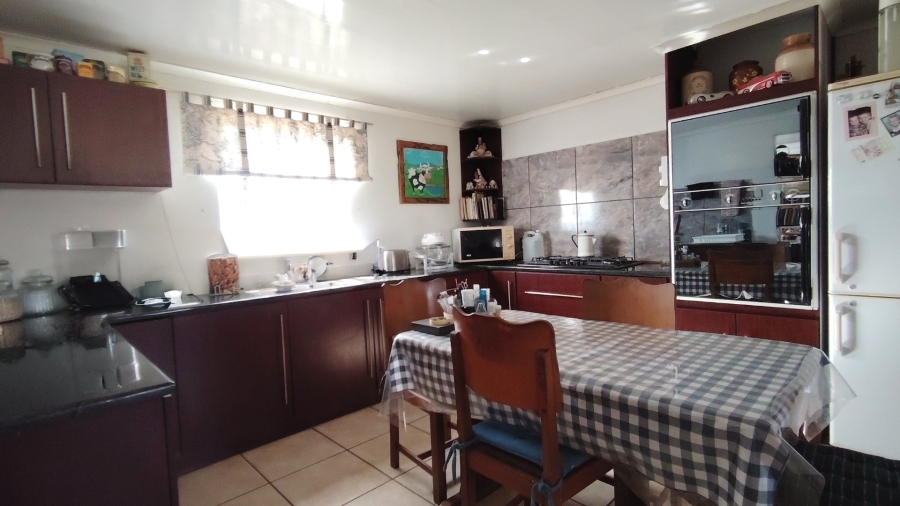  Bedroom Property for Sale in Nelsonia Gauteng