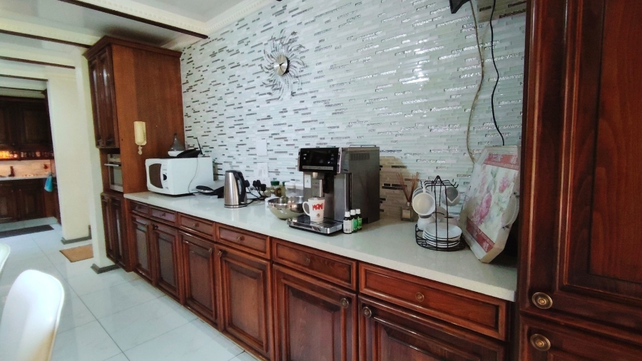 Commercial Property for Sale in Glen Donald A H Gauteng