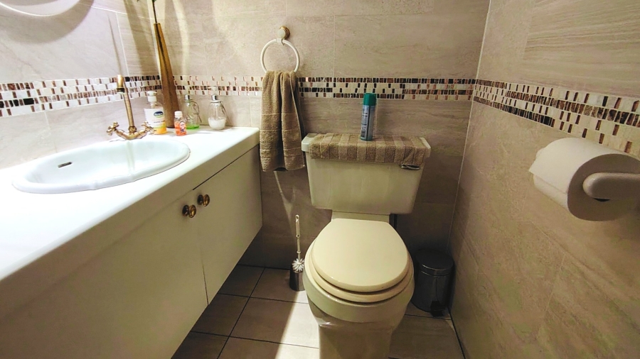 Commercial Property for Sale in Glen Donald A H Gauteng