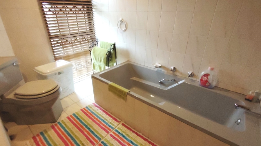 Commercial Property for Sale in Glen Donald A H Gauteng