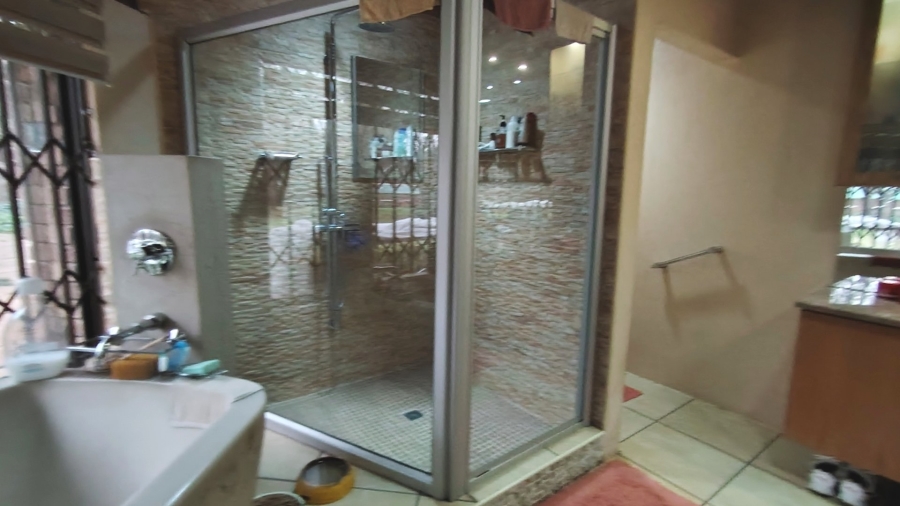 Commercial Property for Sale in Glen Donald A H Gauteng