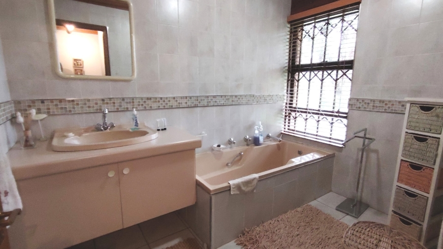 Commercial Property for Sale in Glen Donald A H Gauteng