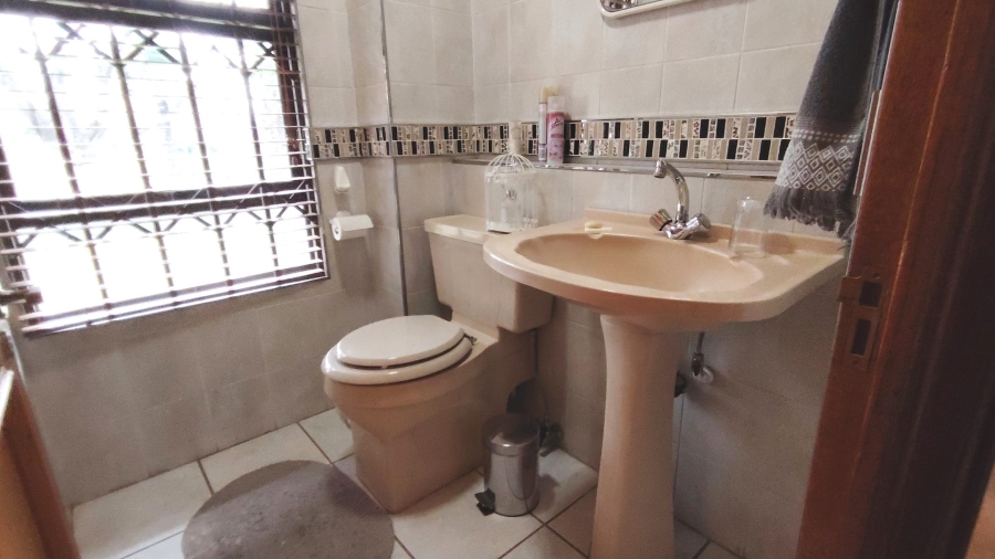 Commercial Property for Sale in Glen Donald A H Gauteng