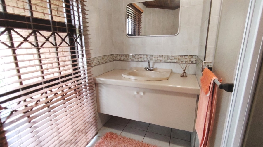 Commercial Property for Sale in Glen Donald A H Gauteng