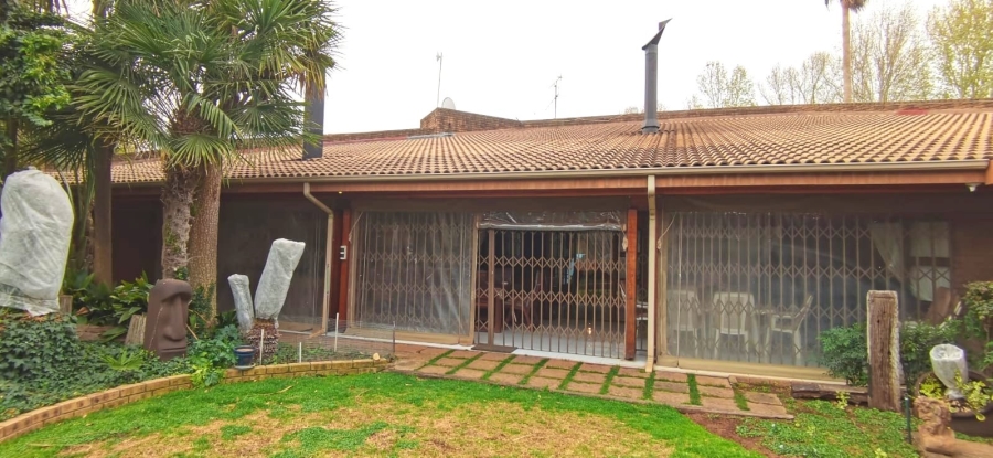 Commercial Property for Sale in Glen Donald A H Gauteng