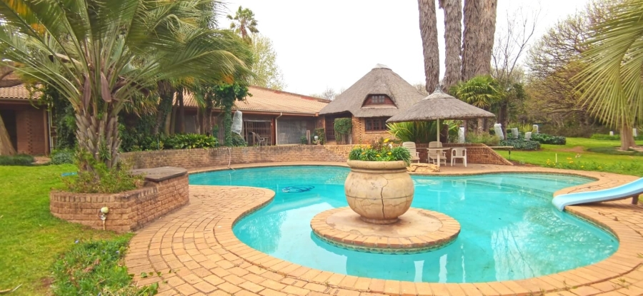 Commercial Property for Sale in Glen Donald A H Gauteng