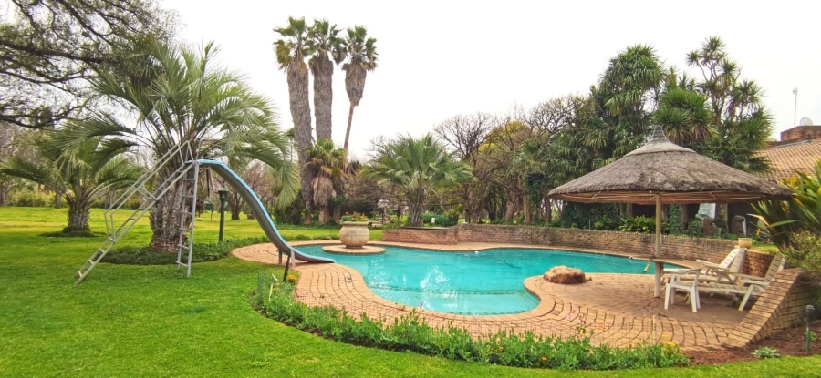 Commercial Property for Sale in Glen Donald A H Gauteng