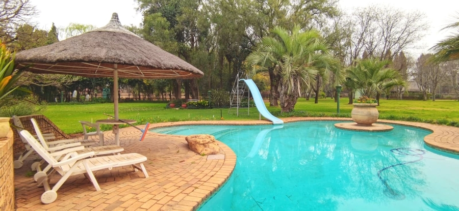 Commercial Property for Sale in Glen Donald A H Gauteng