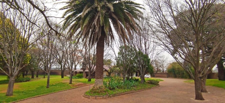 Commercial Property for Sale in Glen Donald A H Gauteng