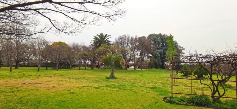 Commercial Property for Sale in Glen Donald A H Gauteng