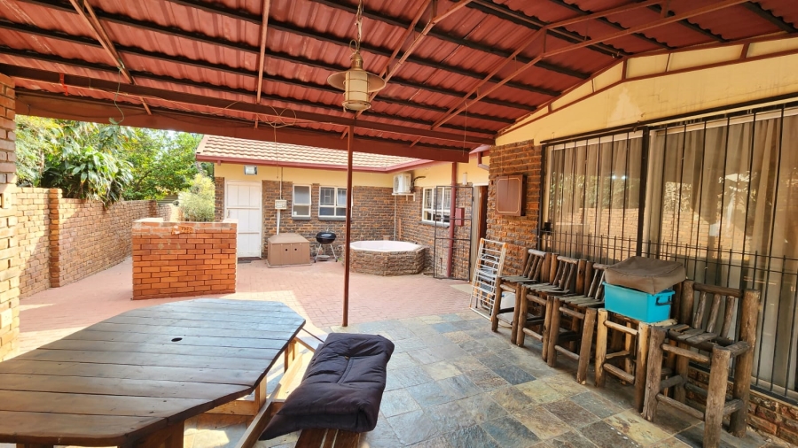 3 Bedroom Property for Sale in Theresa Park Gauteng
