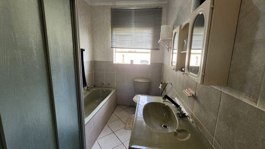 3 Bedroom Property for Sale in Theresa Park Gauteng
