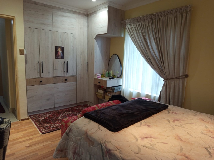 3 Bedroom Property for Sale in Karenpark Gauteng