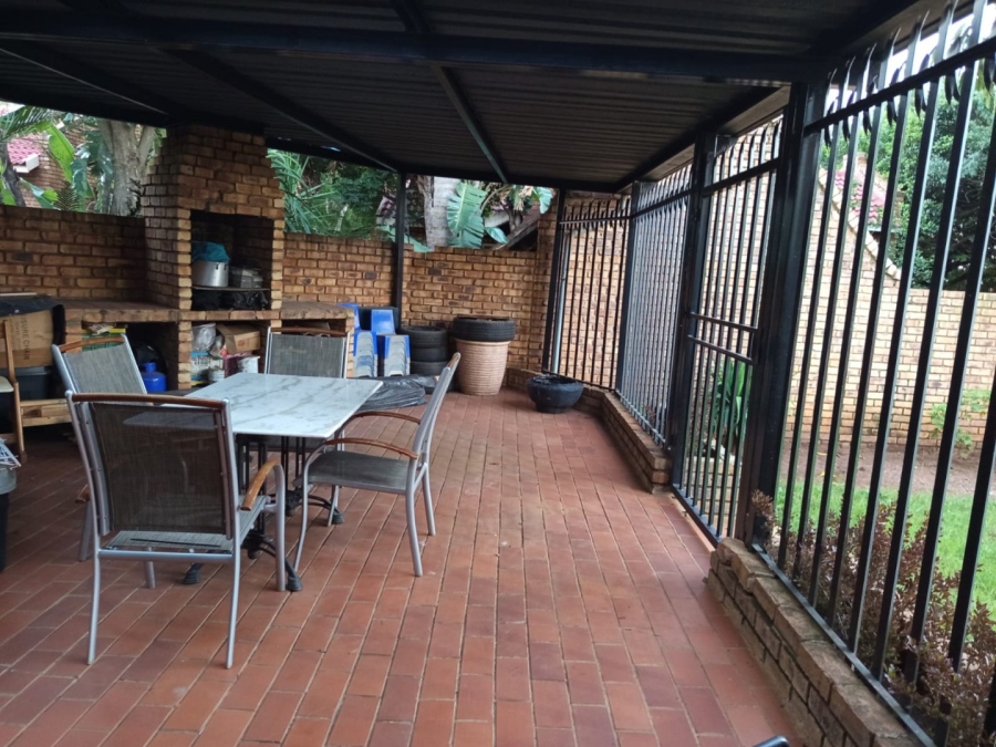 3 Bedroom Property for Sale in Karenpark Gauteng