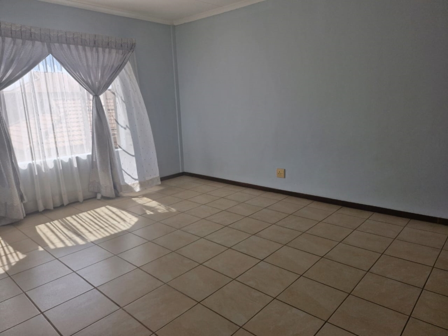 4 Bedroom Property for Sale in Theresa Park Gauteng