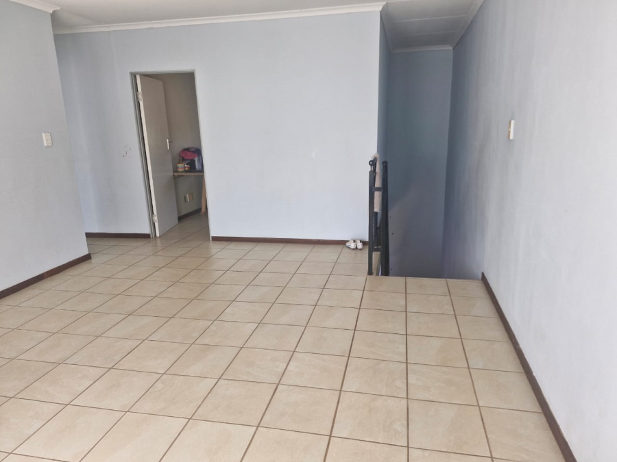 4 Bedroom Property for Sale in Theresa Park Gauteng