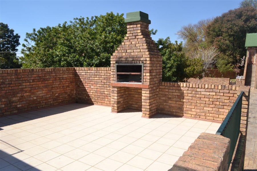 3 Bedroom Property for Sale in Florauna Gauteng