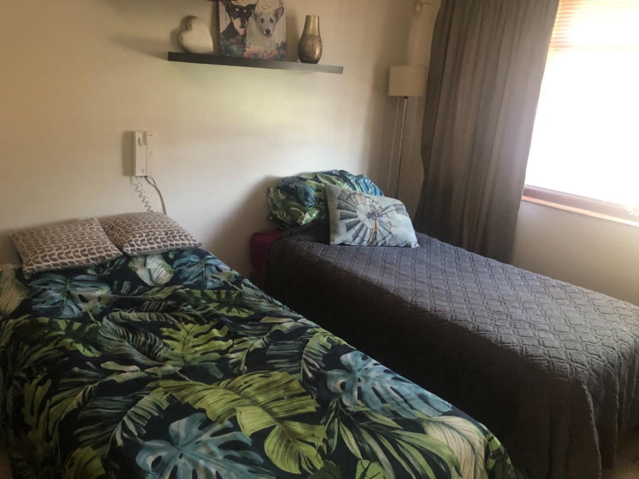9 Bedroom Property for Sale in Monument Park Gauteng