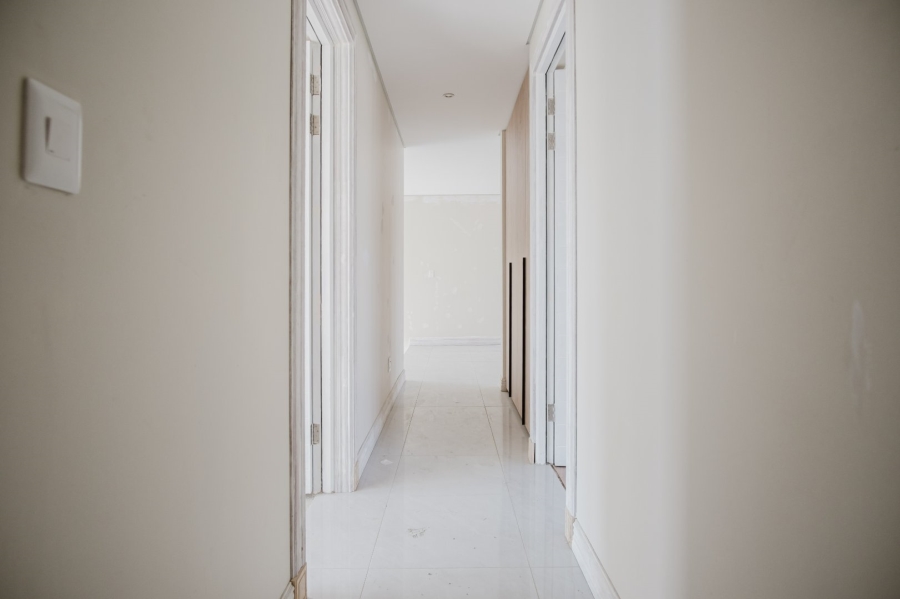 5 Bedroom Property for Sale in Serengeti Lifestyle Estate Gauteng