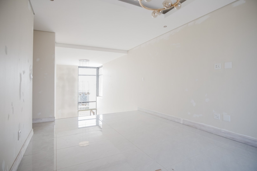 5 Bedroom Property for Sale in Serengeti Lifestyle Estate Gauteng