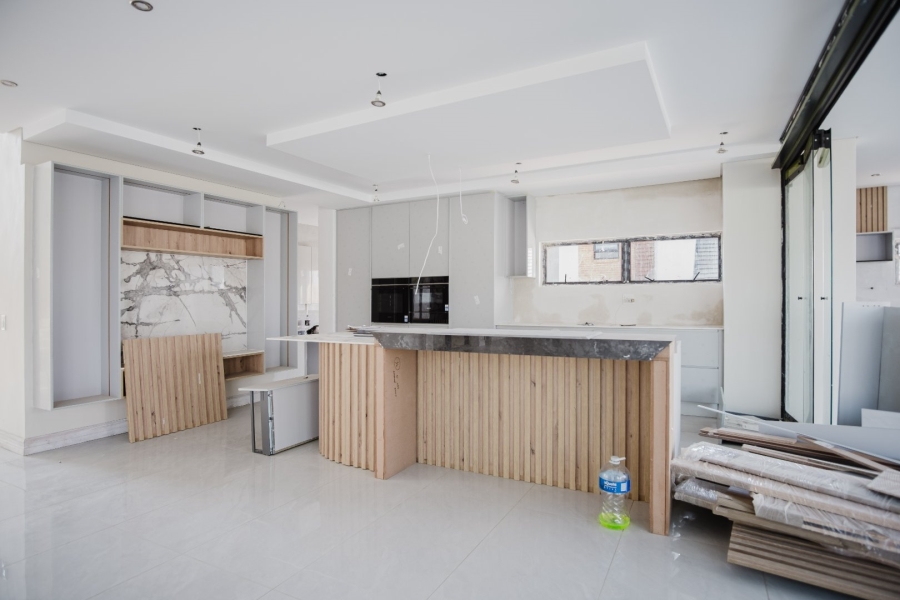 5 Bedroom Property for Sale in Serengeti Lifestyle Estate Gauteng