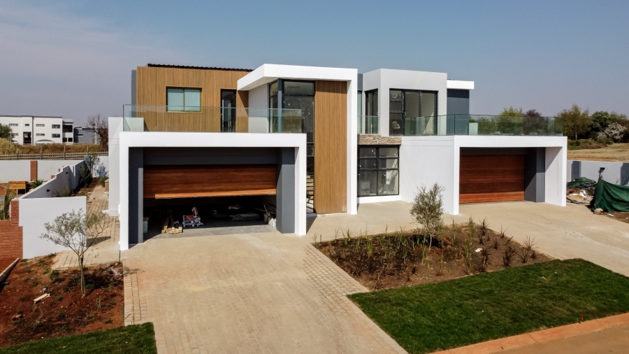 5 Bedroom Property for Sale in Serengeti Lifestyle Estate Gauteng