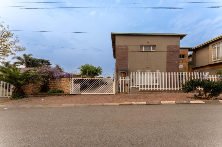 1 Bedroom Property for Sale in Homelake Gauteng