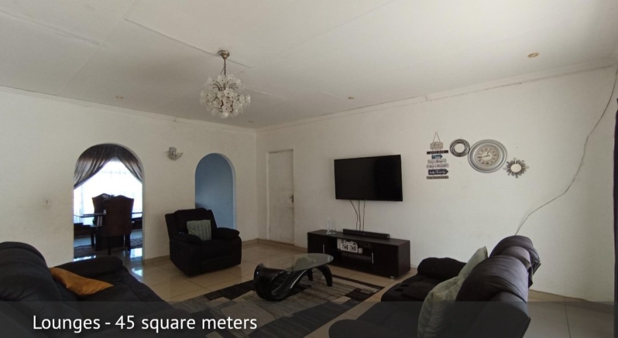 7 Bedroom Property for Sale in Elsburg Gauteng