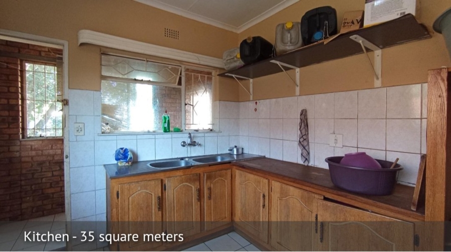 7 Bedroom Property for Sale in Elsburg Gauteng