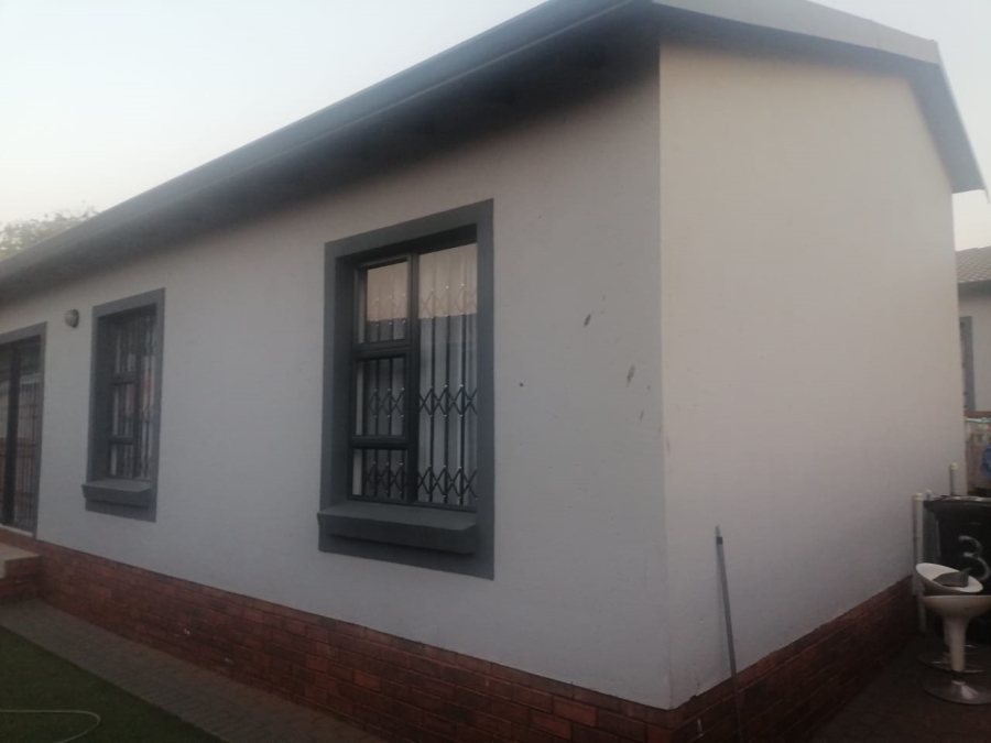 3 Bedroom Property for Sale in Amandasig Gauteng