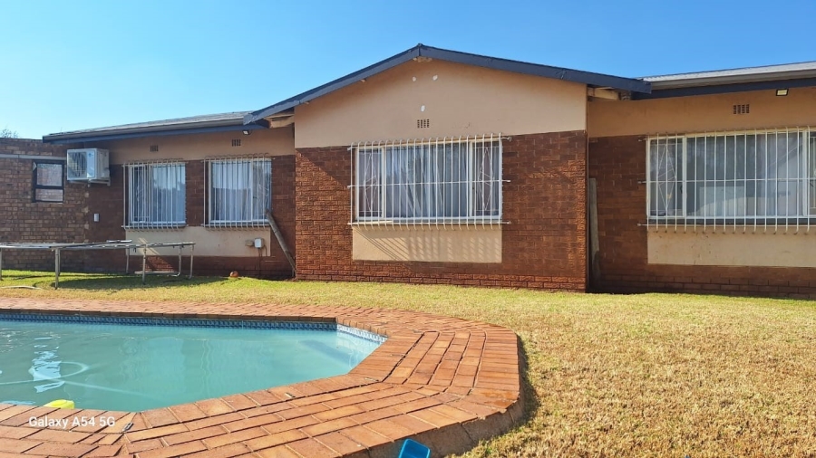 3 Bedroom Property for Sale in Dal Fouche Gauteng