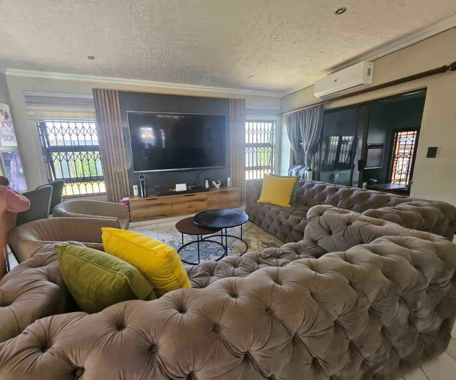 4 Bedroom Property for Sale in Halfway House Gauteng