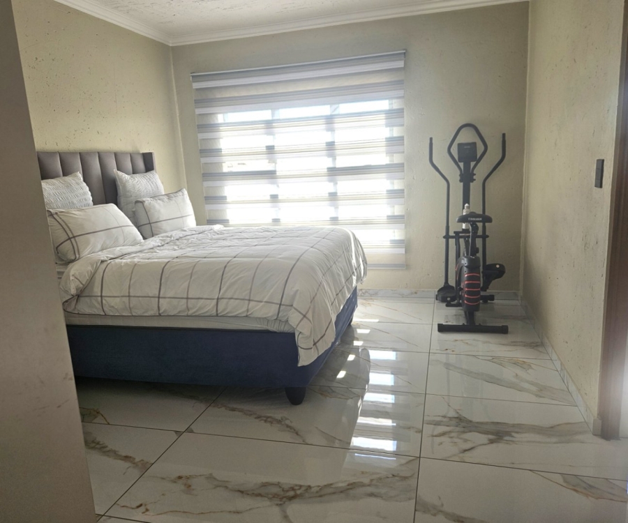 4 Bedroom Property for Sale in Halfway House Gauteng