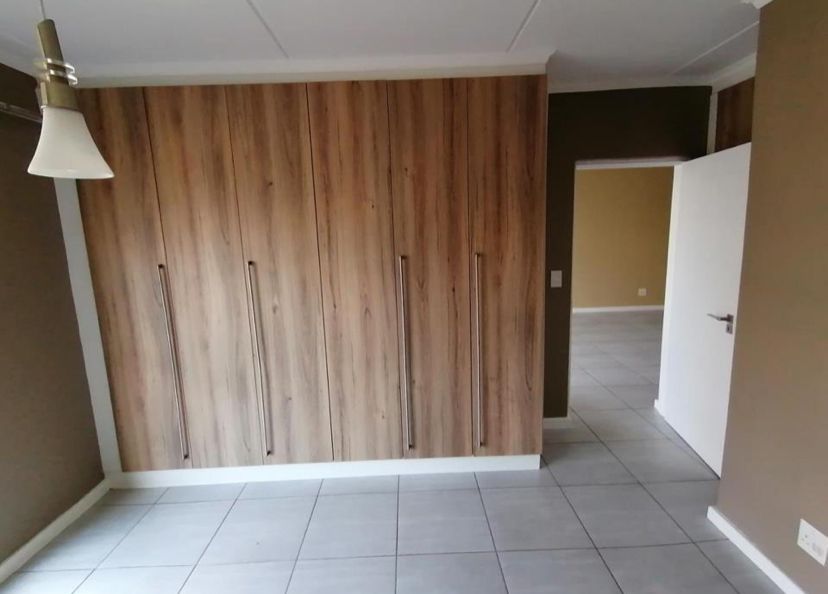 To Let 3 Bedroom Property for Rent in Waterfall Gauteng