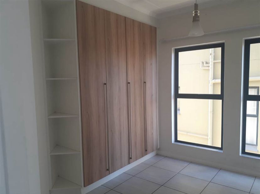 To Let 3 Bedroom Property for Rent in Waterfall Gauteng