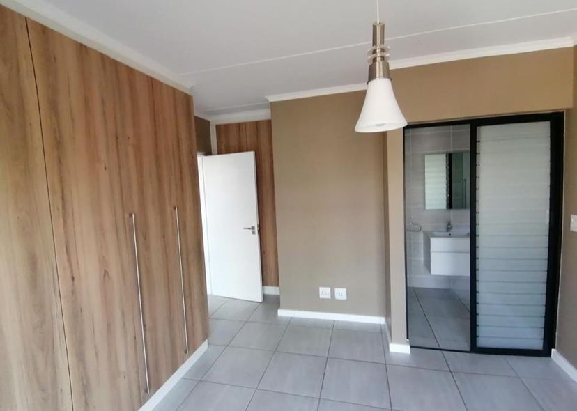 To Let 3 Bedroom Property for Rent in Waterfall Gauteng
