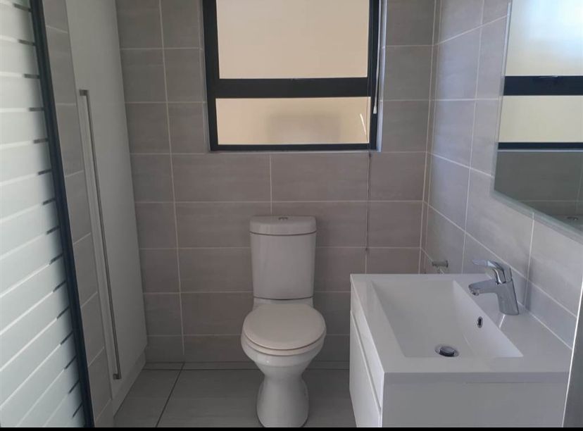To Let 3 Bedroom Property for Rent in Waterfall Gauteng