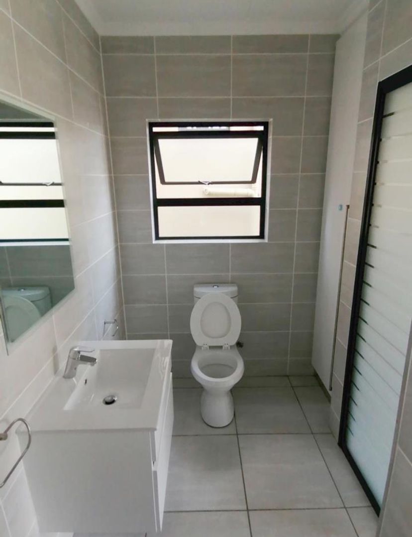 To Let 3 Bedroom Property for Rent in Waterfall Gauteng