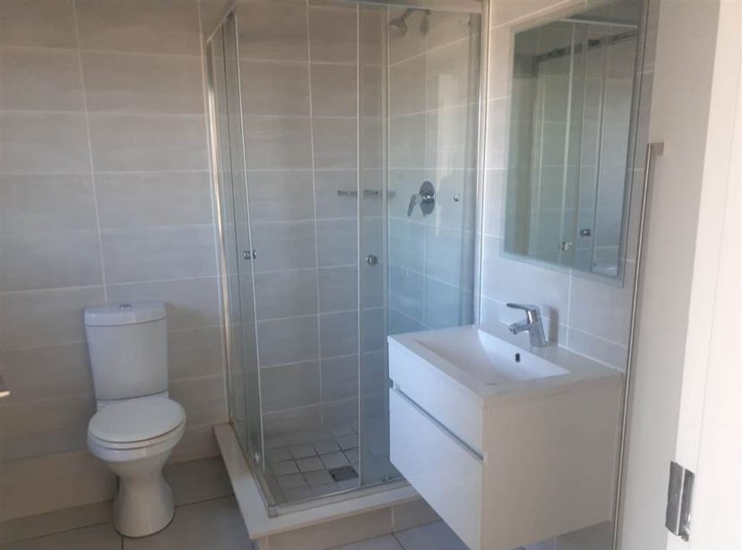 To Let 3 Bedroom Property for Rent in Waterfall Gauteng