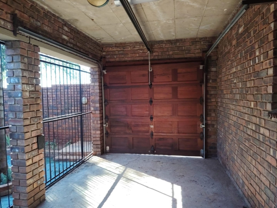 3 Bedroom Property for Sale in Theresa Park Gauteng