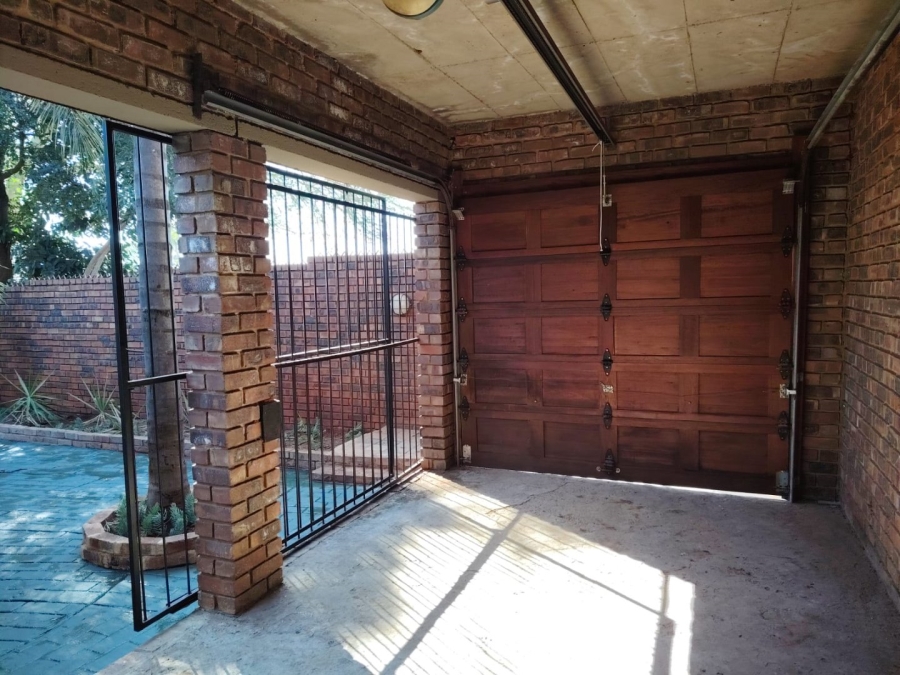 3 Bedroom Property for Sale in Theresa Park Gauteng
