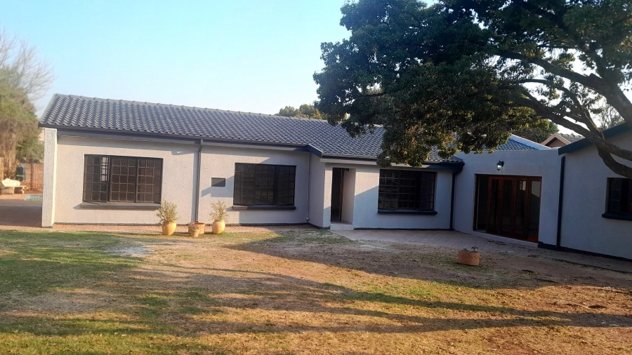 4 Bedroom Property for Sale in Doringkloof Gauteng