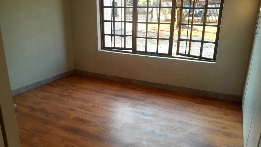 4 Bedroom Property for Sale in Doringkloof Gauteng