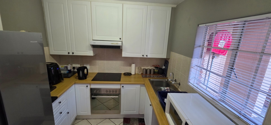 2 Bedroom Property for Sale in Amberfield Gauteng